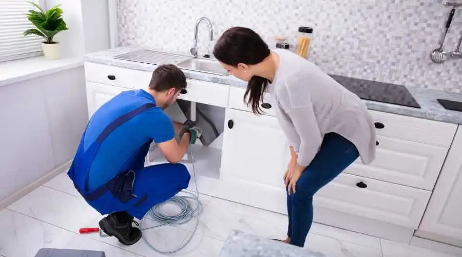 04 - stinky plumbing